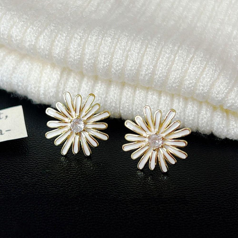 Versatile Female Flower Earrings Simplicity Sun Flower Earrings Jewelry Gifts серебряный
Versatile Female Flower Earrings Simplicity Sun Flower Earrings Jewelry Gifts серебряный