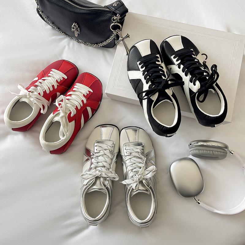 Cowhide version Zhao Ruth leather square head zebra shoes platform lace-up casual sports shoes women s color matching 40
Cowhide version Zhao Ruth leather square head zebra shoes platform lace-up casual sports shoes women s color matching 40