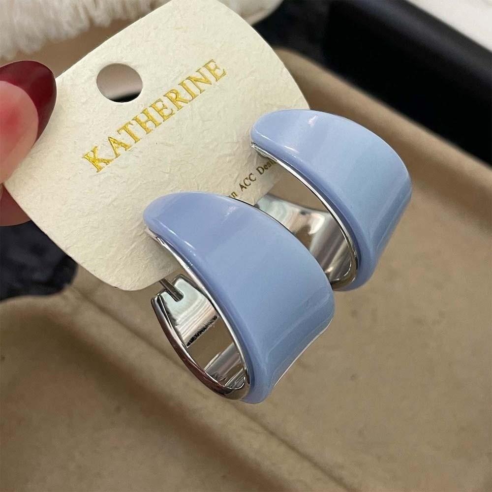 1 pair Metallic Inner Lining Acrylic Metal Studs Two-Tone C-Shaped Hoop Gen Z Fashionistas синий
1 pair Metallic Inner Lining Acrylic Metal Studs Two-Tone C-Shaped Hoop Gen Z Fashionistas синий