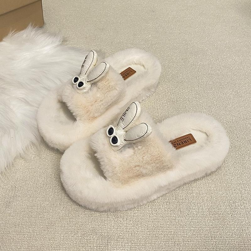 Thick-soled fluffy slippers for women to wear 2025 new autumn and winter fashion plush shoes go out versatile cotton slippers 40 бежевый
Thick-soled fluffy slippers for women to wear 2025 new autumn and winter fashion plush shoes go out versatile cotton slippers 40 бежевый