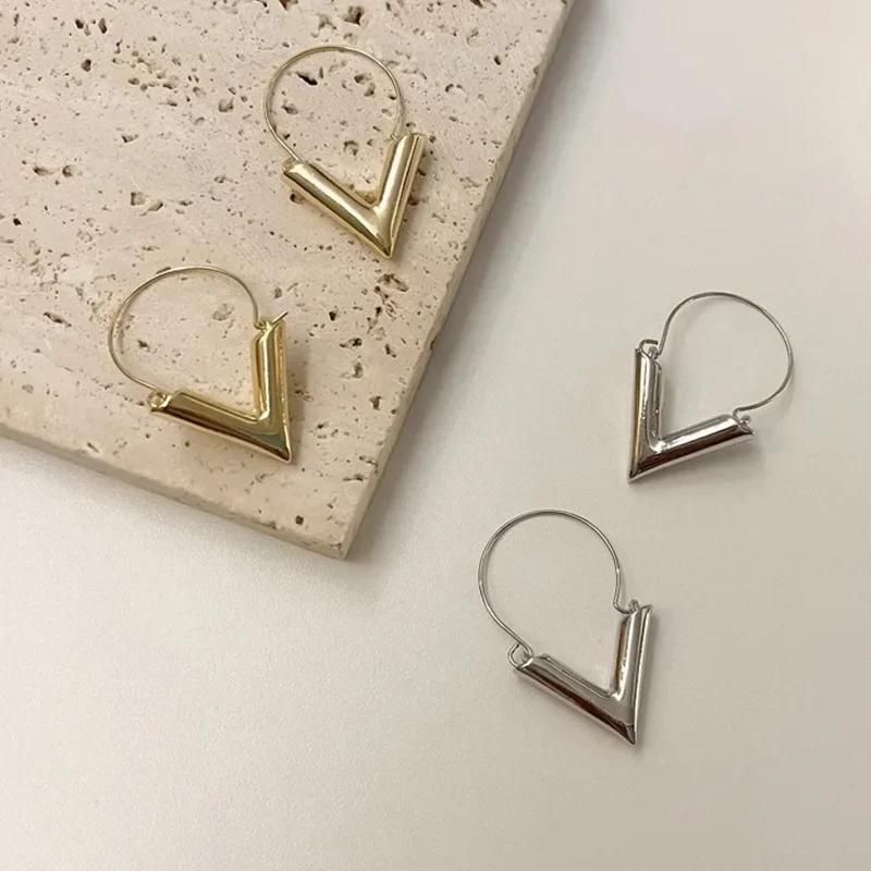 Concise Personality Gold Big V Shape Geometric Earrings Exaggerated Dangle Earring Fashion Jewerly Accessories for Women Gold
Concise Personality Gold Big V Shape Geometric Earrings Exaggerated Dangle Earring Fashion Jewerly Accessories for Women Gold