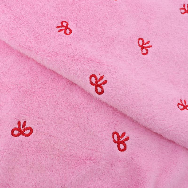 Simulated Mink Fur Embroidered Bow Fabric Soft Comfortable for DIY Clothing Shoes Hats Home Textiles Scarves 100cmx130cm роза розовый
Simulated Mink Fur Embroidered Bow Fabric Soft Comfortable for DIY Clothing Shoes Hats Home Textiles Scarves 100cmx130cm роза розовый