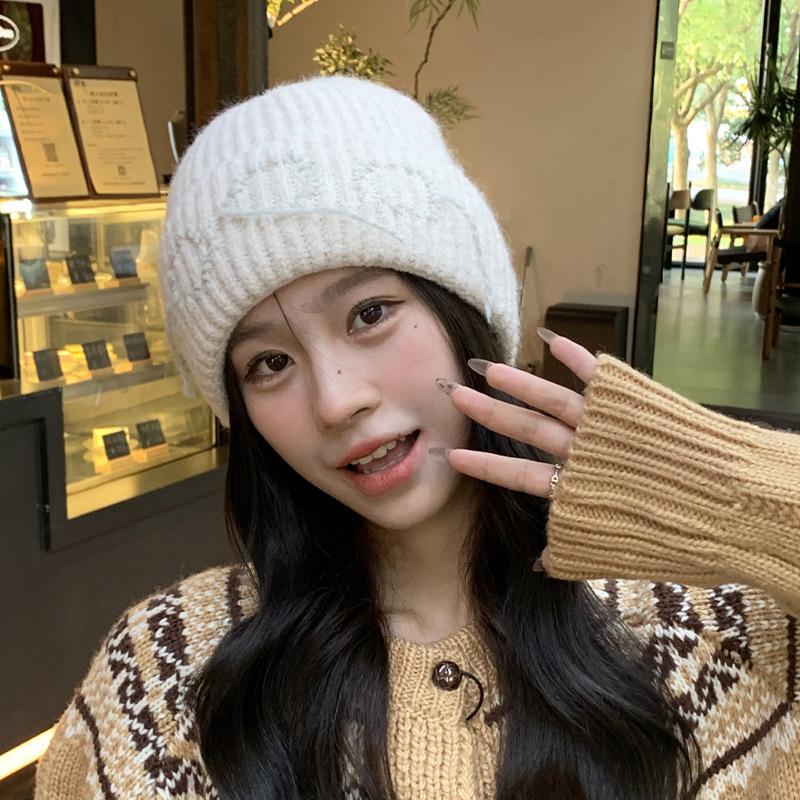 Winter knitted hat children versatile warm cold hat autumn and winter outdoor travel antifreeze ear protection knitted wool hat one size fits all бежевий
Winter knitted hat children versatile warm cold hat autumn and winter outdoor travel antifreeze ear protection knitted wool hat one size fits all бежевий