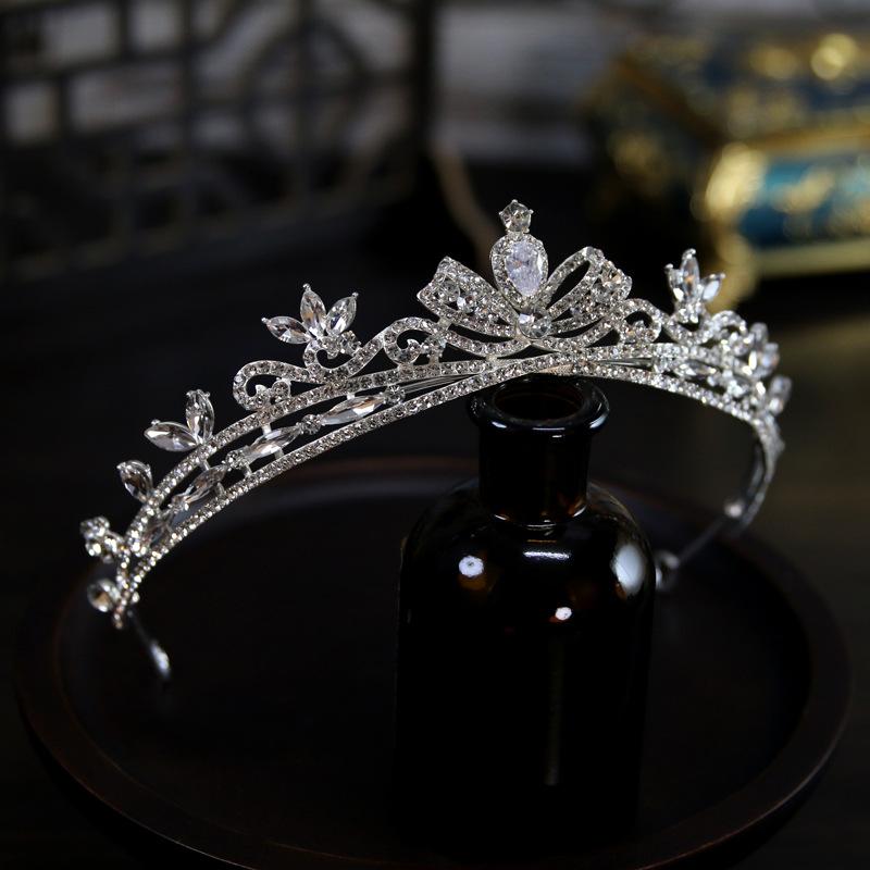 Новая простая свадебная корона для невесты в корейском стиле, головной убор, тиара, аксессуары для волос
Новая простая свадебная корона для невесты в корейском стиле, головной убор, тиара, аксессуары для волос