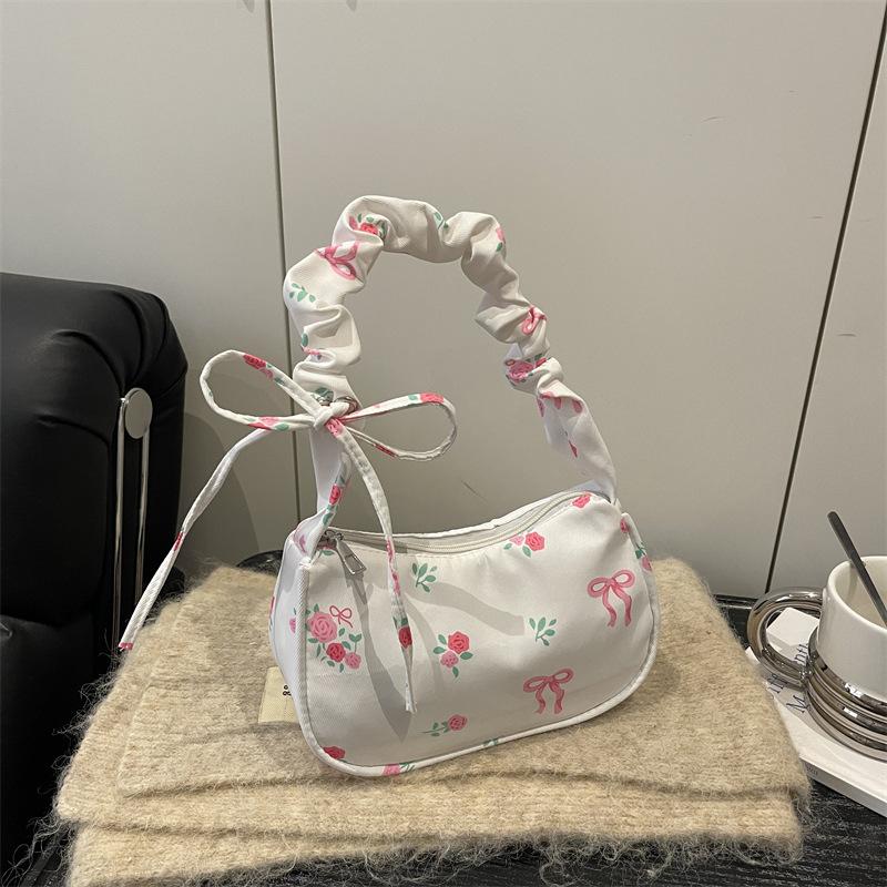 Trendy Floral Drawstring Commuter Shoulder Bag Women Fashi Handle Bags Unique Design Wrinkled Versatile Texture Storage Bags белый
Trendy Floral Drawstring Commuter Shoulder Bag Women Fashi Handle Bags Unique Design Wrinkled Versatile Texture Storage Bags белый
