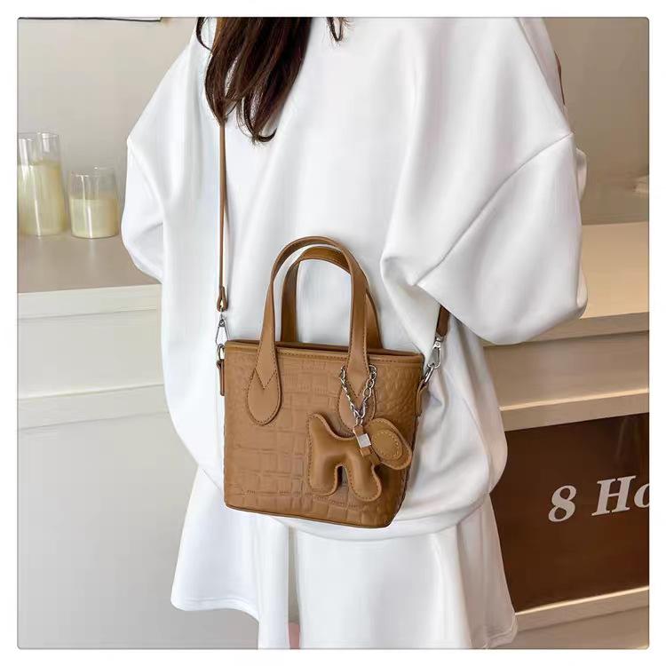 Super Hot Small Bag Women s All-matching Fashionable Cross-body Korean Style This s Popular Bucket 21x9x16 single package
Super Hot Small Bag Women s All-matching Fashionable Cross-body Korean Style This s Popular Bucket 21x9x16 single package