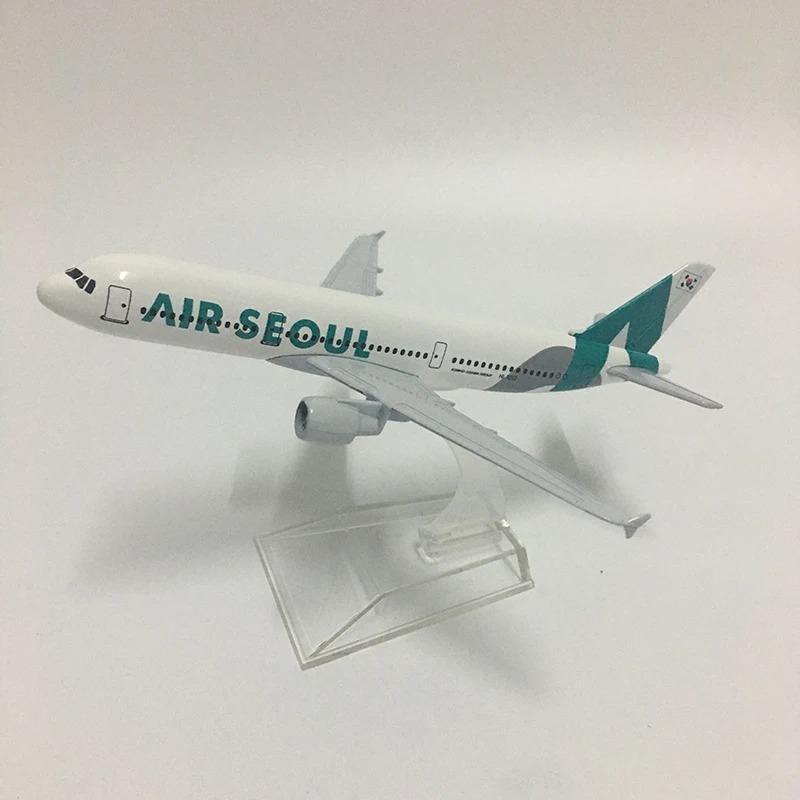16 см Литой Металлический Модель Самолета Korean Air Seoul Airlines A380, JEJUAIR Force One Модель Самолета Игрушка для Рождественского Подарка Домашний Декор белый
16 см Литой Металлический Модель Самолета Korean Air Seoul Airlines A380, JEJUAIR Force One Модель Самолета Игрушка для Рождественского Подарка Домашний Декор белый