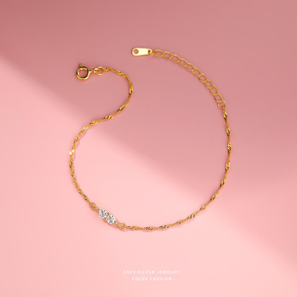 Light Luxury Sparkling Zircon Simple Bracelet for Women Exquisite 925 Sterling Silver Jewelry Gift золотий
Light Luxury Sparkling Zircon Simple Bracelet for Women Exquisite 925 Sterling Silver Jewelry Gift золотий