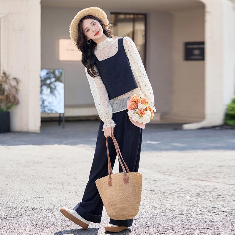 Spring 2025 Polka Dot Three-Piece Set: Shirt, Vest, and Wide-Leg Trousers YJ8533 M (90-110 jin)
Spring 2025 Polka Dot Three-Piece Set: Shirt, Vest, and Wide-Leg Trousers YJ8533 M (90-110 jin)