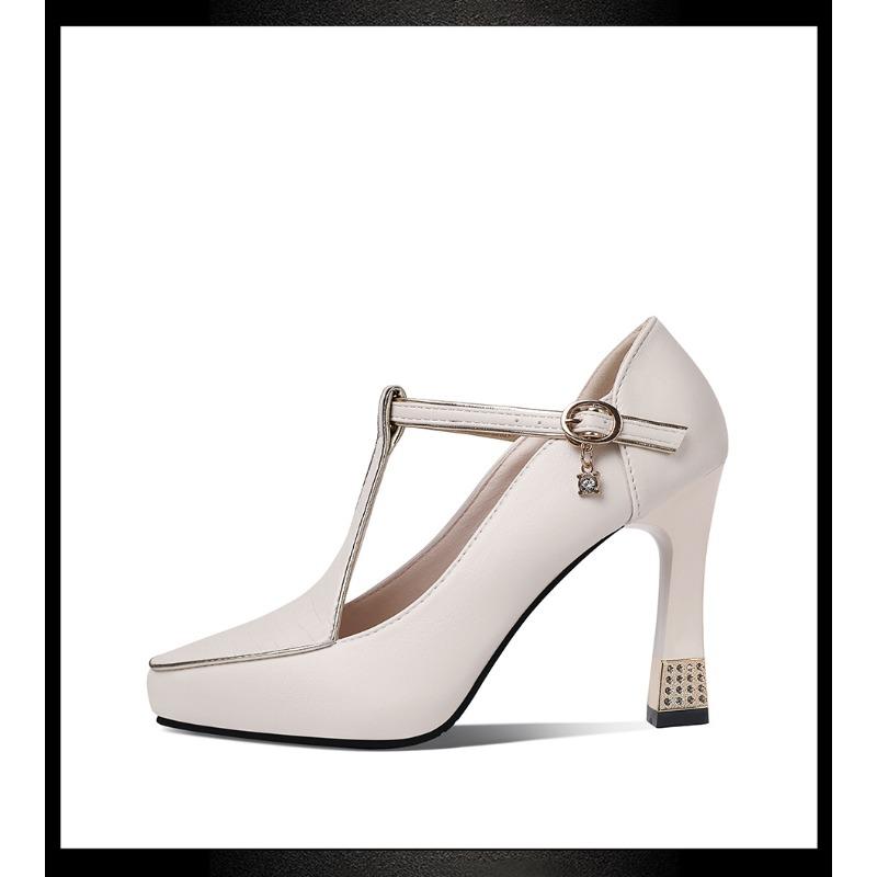 Large Size Pointed-toe Slip-on High-heeled Shoes for Women - New Style with Thick Heels 43 білий
Large Size Pointed-toe Slip-on High-heeled Shoes for Women - New Style with Thick Heels 43 білий