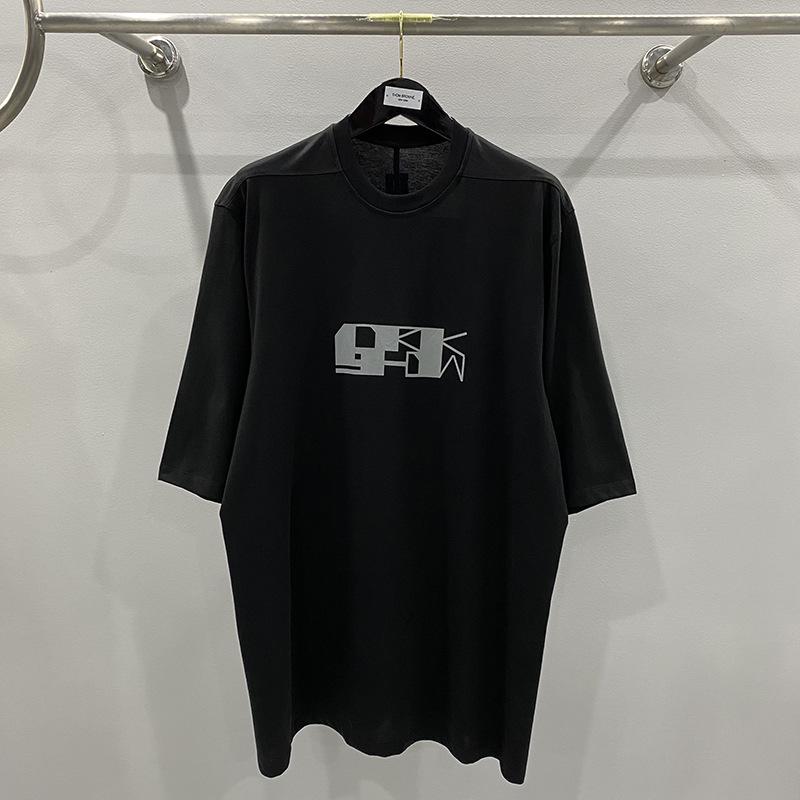 Мужская черная повседневная футболка без воротника SUBHUMAN Medium чёрный
Мужская черная повседневная футболка без воротника SUBHUMAN Medium чёрный