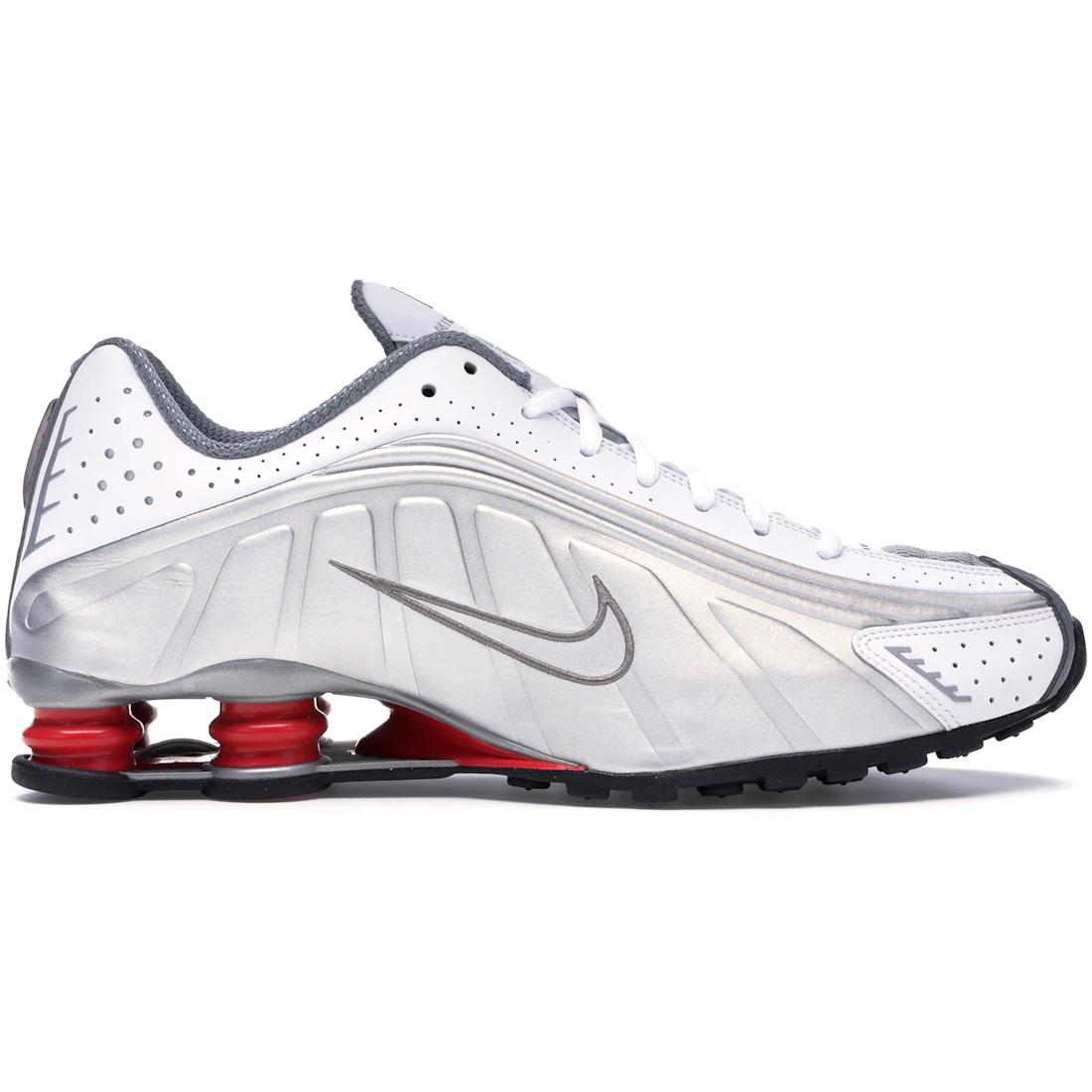 Sneaker Nike Shox R4 Metallic Silver Comet Red (2018)(BV1111-100) 37.5
Sneaker Nike Shox R4 Metallic Silver Comet Red (2018)(BV1111-100) 37.5
