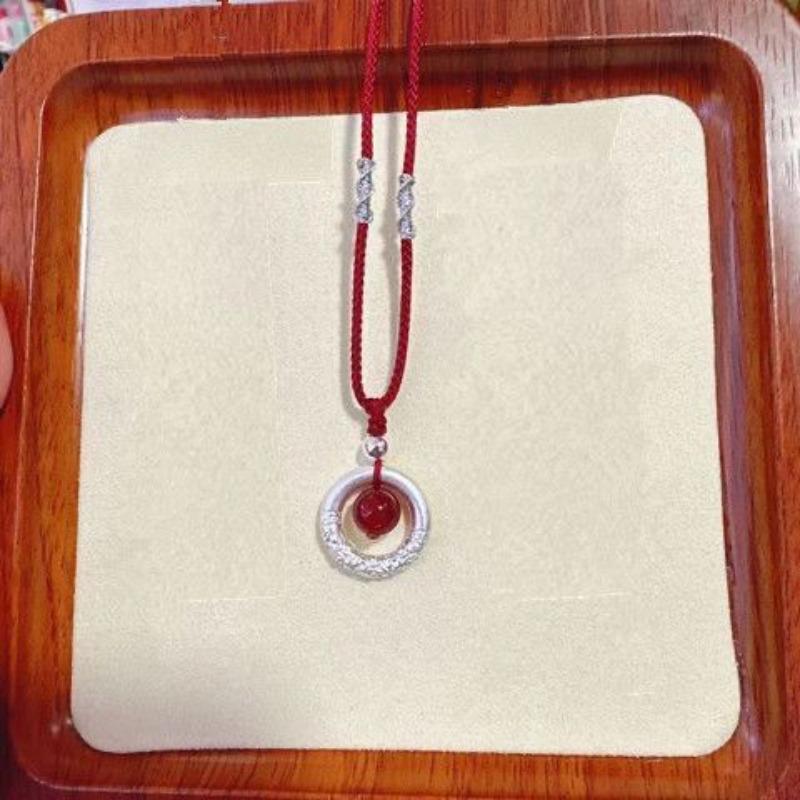 Jade safety buckle necklace new women s niche design sense collarbone chain neck chain
Jade safety buckle necklace new women s niche design sense collarbone chain neck chain