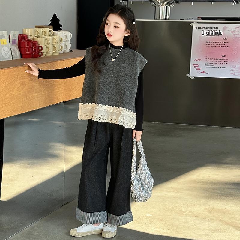 2025 Girls Fashion Three-Piece Set: Vest, Long Sleeve Shirt, and Denim Wide-Leg Pants. 160cm
2025 Girls Fashion Three-Piece Set: Vest, Long Sleeve Shirt, and Denim Wide-Leg Pants. 160cm