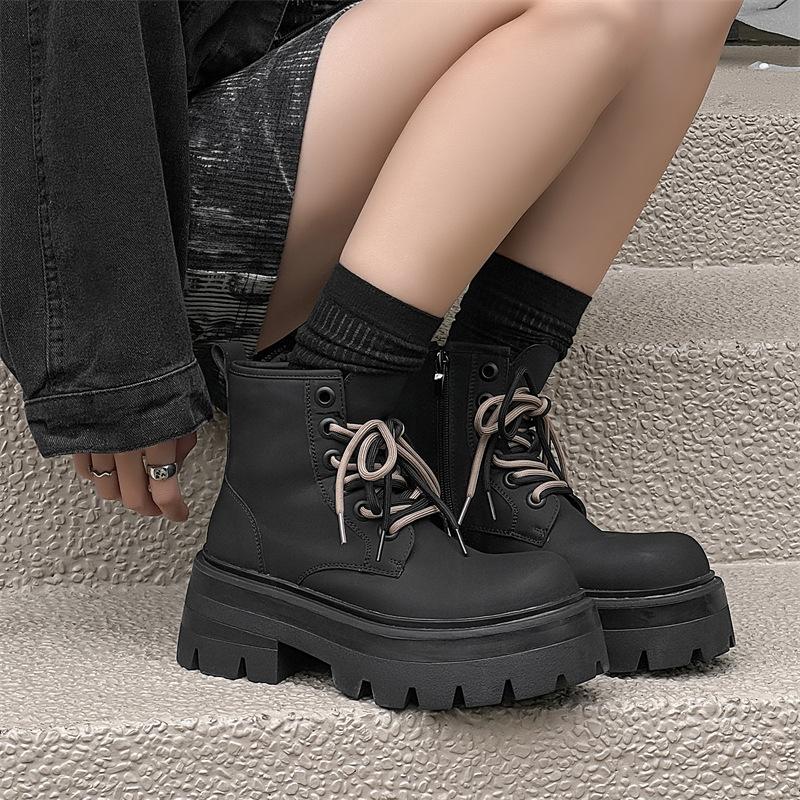 2024 new men s shoes autumn and winter casual leather shoes big head leather boots thick sole inner height increase high top Martin boots 7429-Q 38 чёрный
2024 new men s shoes autumn and winter casual leather shoes big head leather boots thick sole inner height increase high top Martin boots 7429-Q 38 чёрный