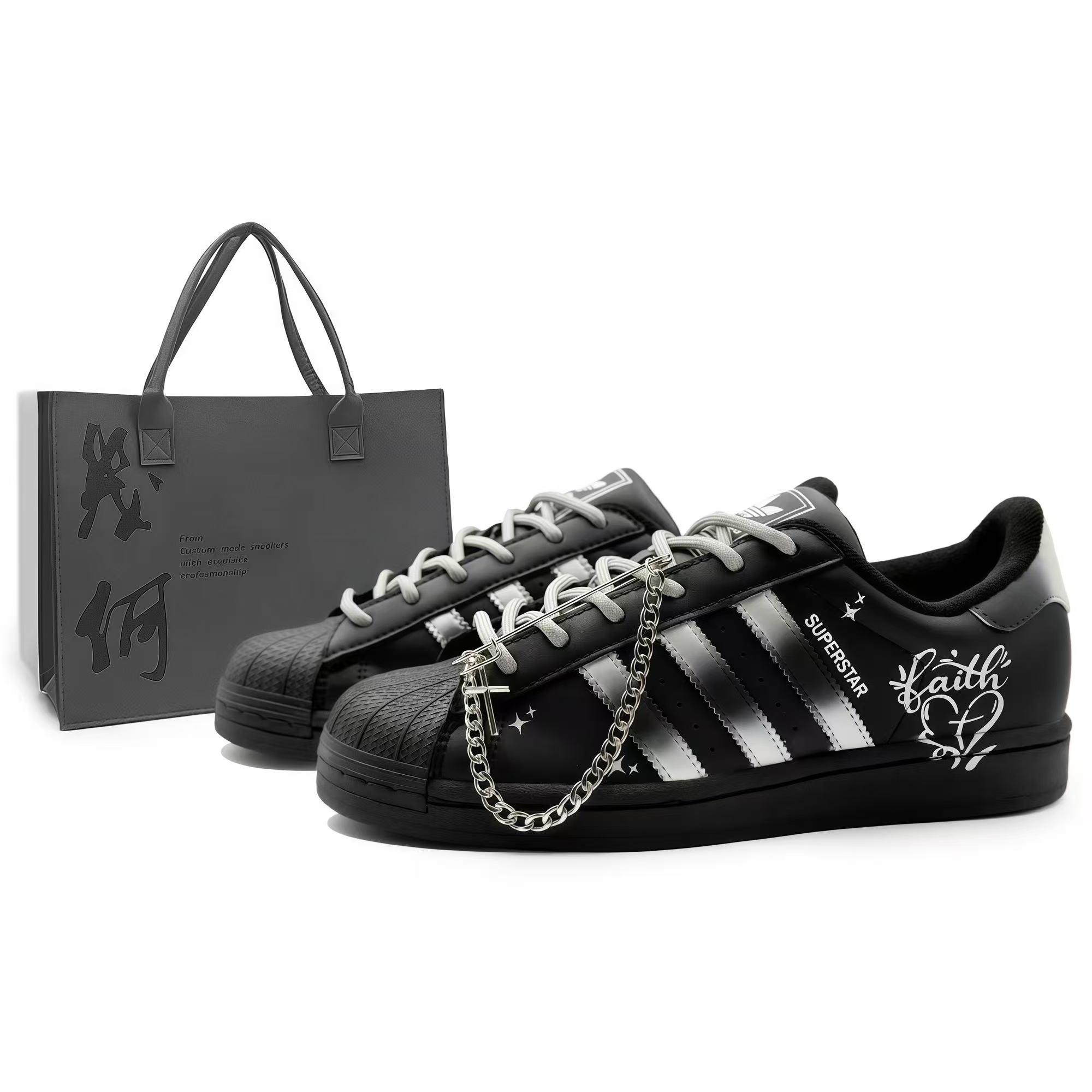 Adidas Originals Superstar 2 Leather Low top Skateboard Shoes Unisex Black Silver JI0079(Team1284- S) 44⅔
Adidas Originals Superstar 2 Leather Low top Skateboard Shoes Unisex Black Silver JI0079(Team1284- S) 44⅔