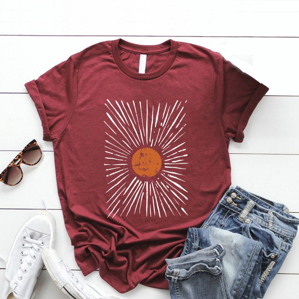 Sunburst Vintage T-Shirts Boho Shirt Sunshine Graphic Tee Women Short Sleeve Round Neck T-shirts Retro Aesthetic Clothes S бордовий
Sunburst Vintage T-Shirts Boho Shirt Sunshine Graphic Tee Women Short Sleeve Round Neck T-shirts Retro Aesthetic Clothes S бордовий