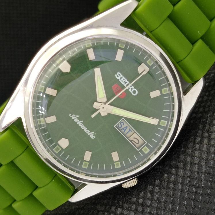 Б/У винтажные часы SEIKO 5 AUTOMATIC 7019A JAPAN MENS D/D GREEN WATCH 598-a313170-2 SKU598-a313170
Б/У винтажные часы SEIKO 5 AUTOMATIC 7019A JAPAN MENS D/D GREEN WATCH 598-a313170-2 SKU598-a313170