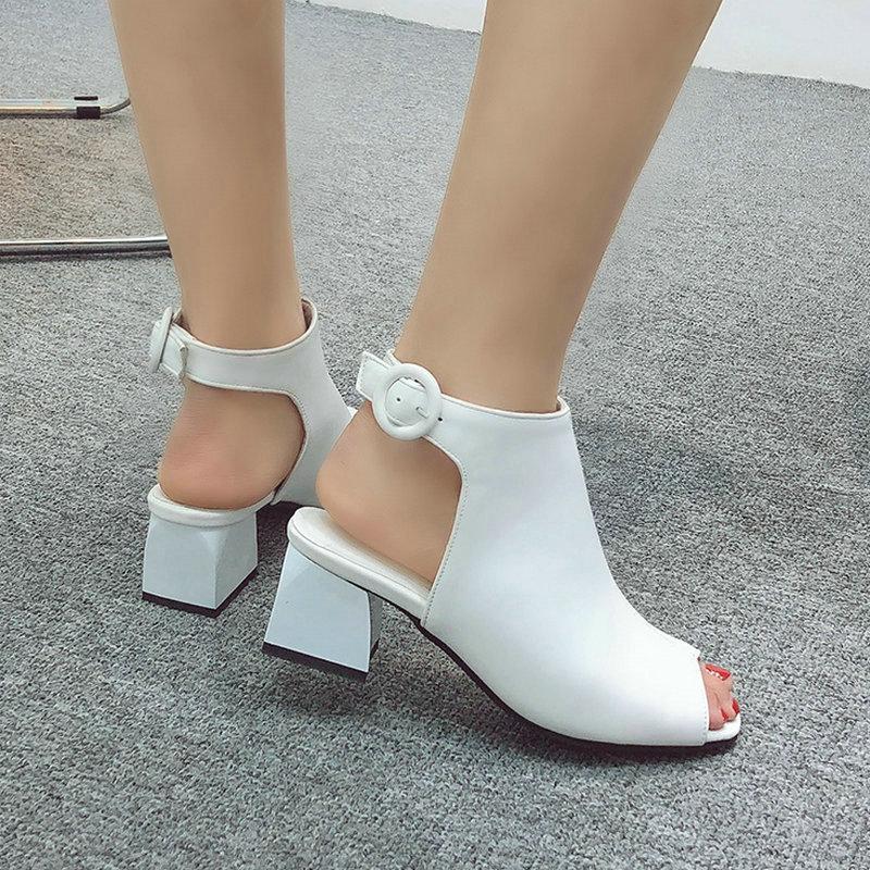New Fashion Open Toe Thick Heel High Heel Belt Buckle Large Women s Roman Fish Mouth Sandals
New Fashion Open Toe Thick Heel High Heel Belt Buckle Large Women s Roman Fish Mouth Sandals