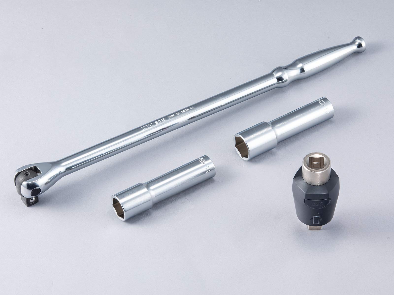 Kyoto Machinery Tools TORQULE Wheel Nut Socket Set Torque Range TB404TQ (KTC) 12.7SQ (19mm, 21mm) 40-20Nm
Kyoto Machinery Tools TORQULE Wheel Nut Socket Set Torque Range TB404TQ (KTC) 12.7SQ (19mm, 21mm) 40-20Nm