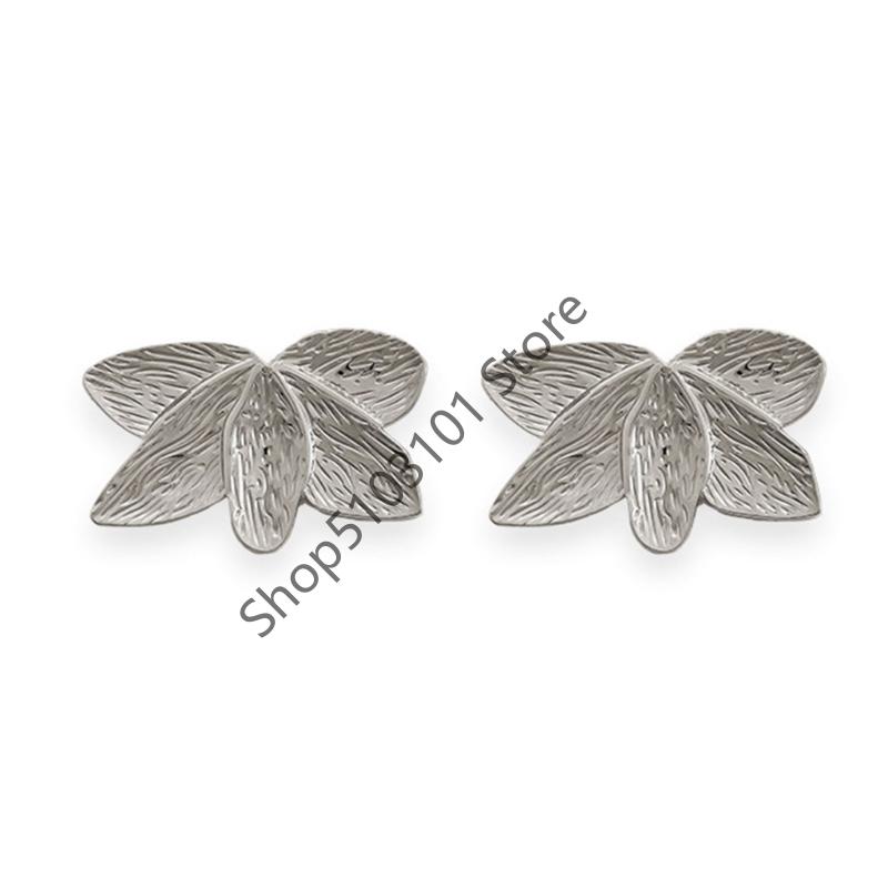 Vintage Golden Earrings for Women Temperament Metal Simple Design Earring Jewelry Party срібний
Vintage Golden Earrings for Women Temperament Metal Simple Design Earring Jewelry Party срібний