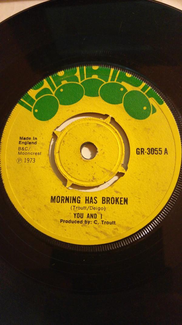 7inch Record YOU & I - Morning Has Broken / Don t Take Lov GR3055 Grape 1973 UK Reggae, Ska & Dub Used
7inch Record YOU & I - Morning Has Broken / Don t Take Lov GR3055 Grape 1973 UK Reggae, Ska & Dub Used