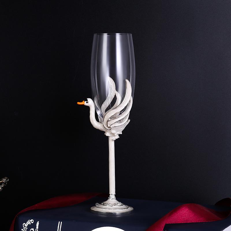 Elegant Enamel Crystal Champagne Flute Set - High-Stem Sparkling Wine Glasses, Perfect for Home or Bar Gifts
Elegant Enamel Crystal Champagne Flute Set - High-Stem Sparkling Wine Glasses, Perfect for Home or Bar Gifts
