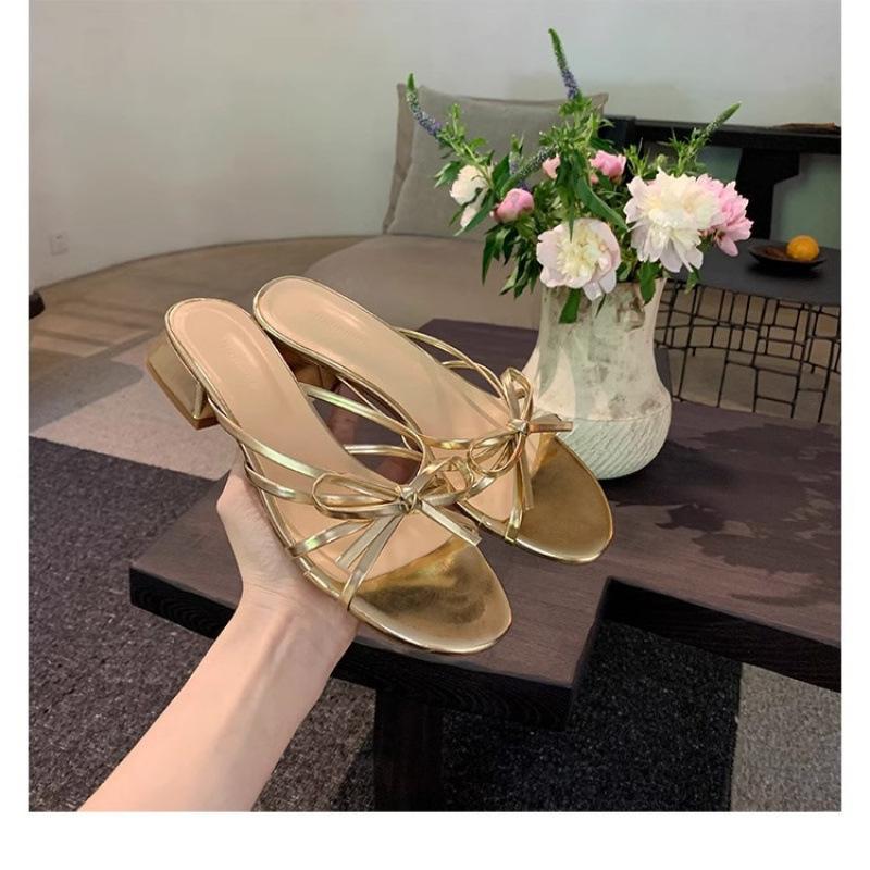 Shoes Sweet Bow Versatile Coarse Heel Open-toed Cool Slippers Women 35 золотий
Shoes Sweet Bow Versatile Coarse Heel Open-toed Cool Slippers Women 35 золотий