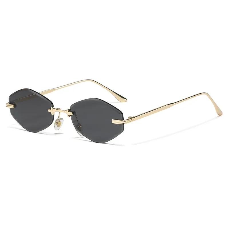 European and American Metal Frameless Polygonal Sunglasses Fashionable and Trendy Street Photography High-end Sunscreen OpticalGlasses
European and American Metal Frameless Polygonal Sunglasses Fashionable and Trendy Street Photography High-end Sunscreen OpticalGlasses