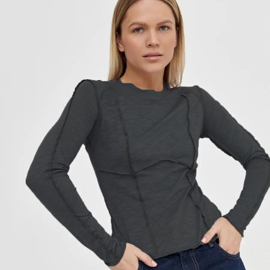 Летняя женская футболка с длинным рукавом и круглым вырезом с принтом L темно-серого
Летняя женская футболка с длинным рукавом и круглым вырезом с принтом L темно-серого