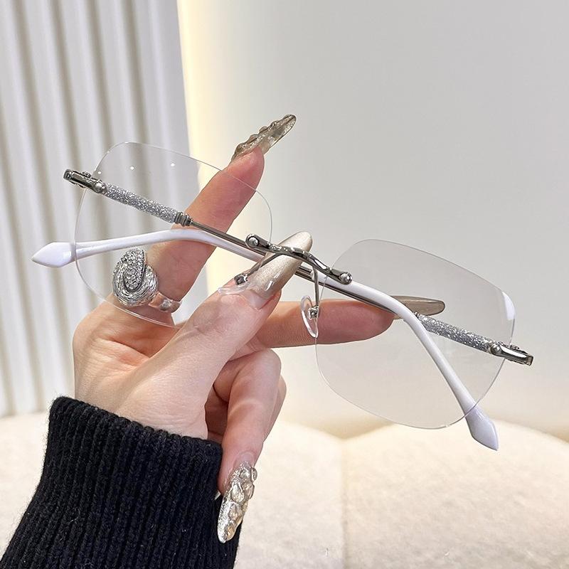 Frameless Trend Glasses Ultra-light Small Square Cut Edge Anti-blue Light Glasses Ultra Light Unisex Glasses серебряный
Frameless Trend Glasses Ultra-light Small Square Cut Edge Anti-blue Light Glasses Ultra Light Unisex Glasses серебряный
