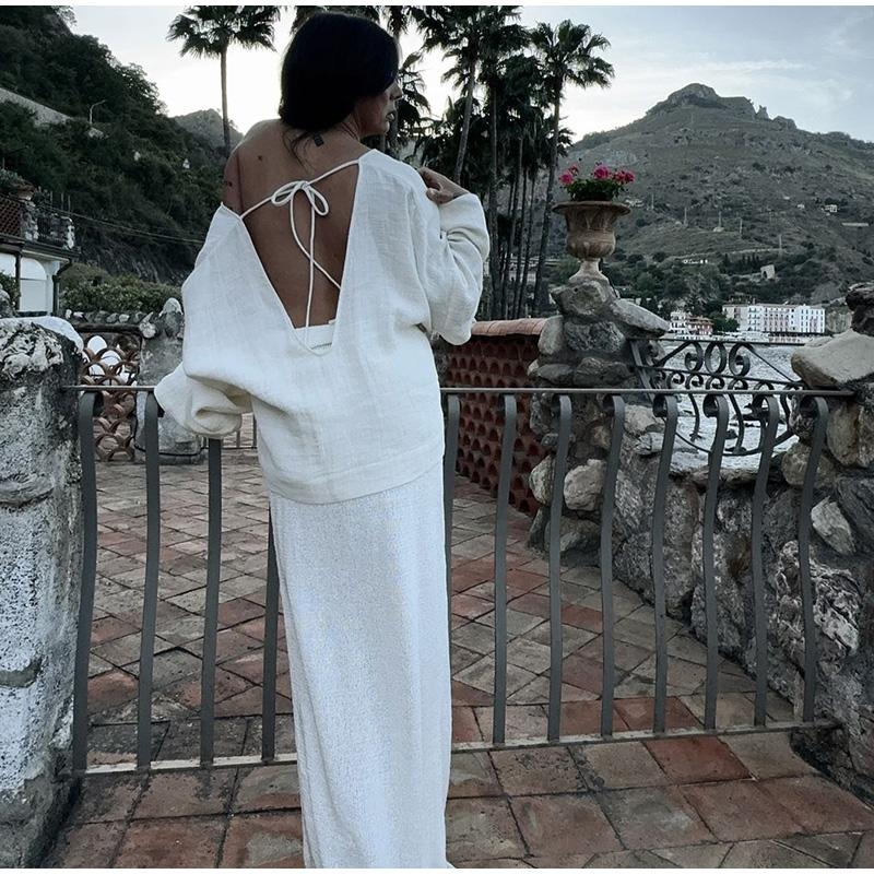 Cotton Hollow Out Lace Up Shirts Women V-neck Backless Long Sleeve Oversize Female Blouses Autumn Vacation Lady Top
Cotton Hollow Out Lace Up Shirts Women V-neck Backless Long Sleeve Oversize Female Blouses Autumn Vacation Lady Top