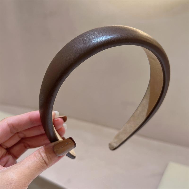 1 шт. Кожаная широкая повязка на голову для женщин, ретро французский стиль для умывания, повязка для давления на волосы, повязка с заколкой для волос, аксессуар для волос
1 шт. Кожаная широкая повязка на голову для женщин, ретро французский стиль для умывания, повязка для давления на волосы, повязка с заколкой для волос, аксессуар для волос