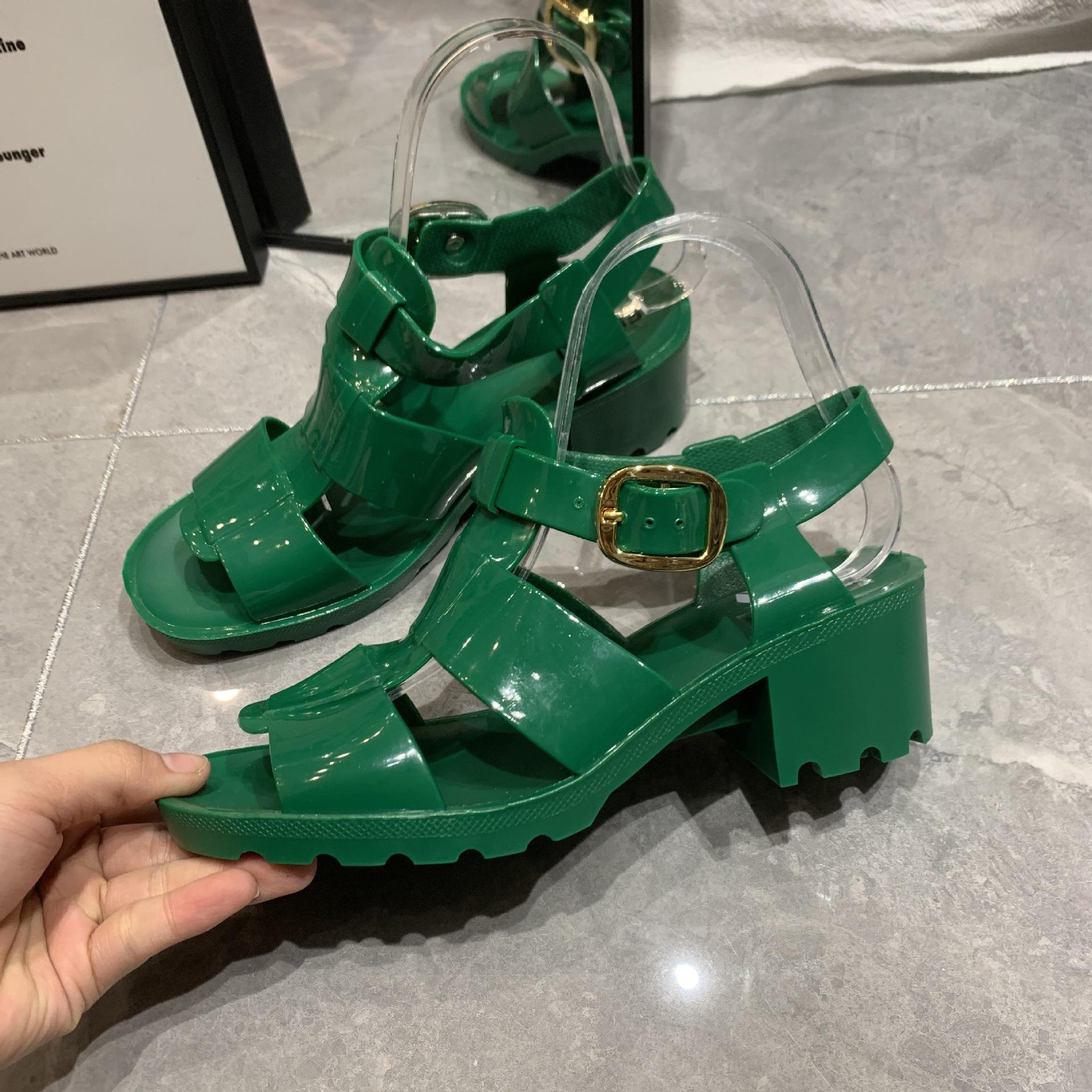 Босоножки женские летние римские с открытым носком женские на толстом каблуке на высоком каблуке, с пряжкой на платформе европейские и американские на среднем каблуке женские босоножки 40 зелёный
Босоножки женские летние римские с открытым носком женские на толстом каблуке на высоком каблуке, с пряжкой на платформе европейские и американские на среднем каблуке женские босоножки 40 зелёный