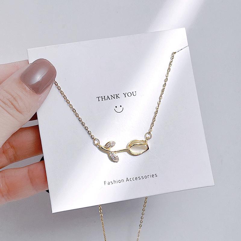 Women s Versatile Tulip Necklace: Titanium Steel Flower Clavicle Choker - Light Luxury, Non-Fading, Net Red Style золотой
Women s Versatile Tulip Necklace: Titanium Steel Flower Clavicle Choker - Light Luxury, Non-Fading, Net Red Style золотой
