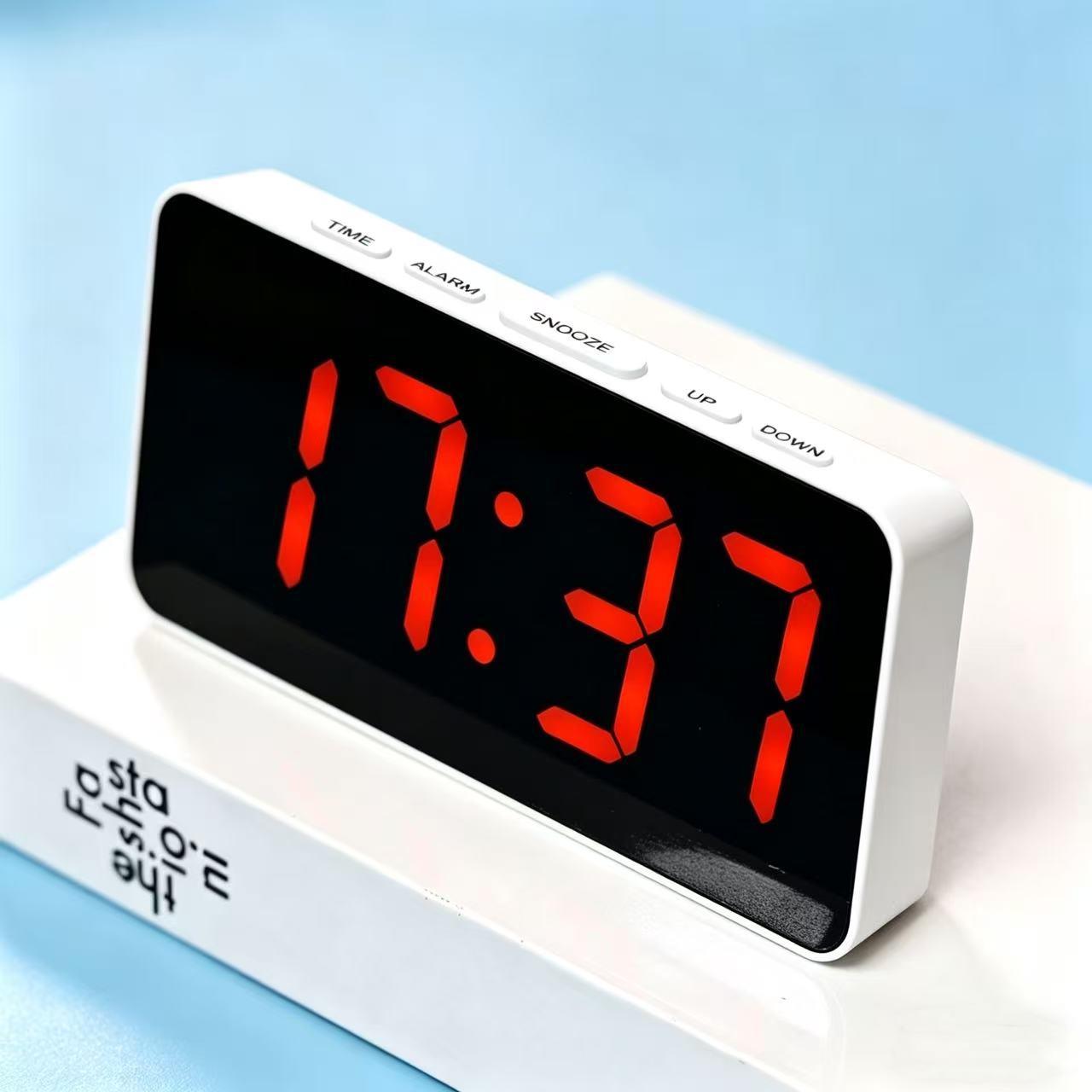 LED Multifunctional Digital Clock with Mirror Display and Countdown Timer - Bedside Alarm & Luminous Clock for Students
LED Multifunctional Digital Clock with Mirror Display and Countdown Timer - Bedside Alarm & Luminous Clock for Students