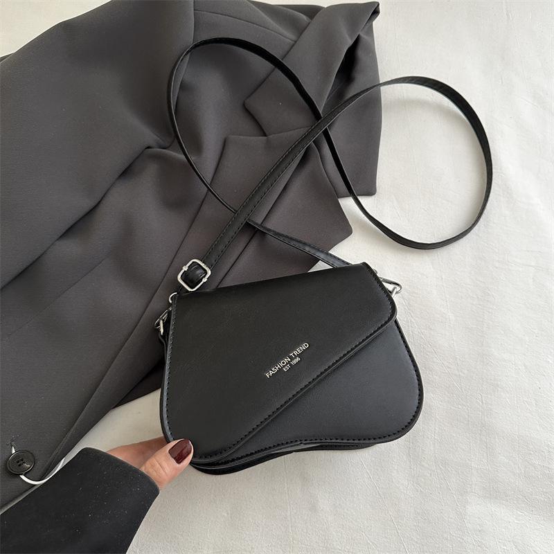 Весна 2025 новый продукт модный тренд женская многоцветная сумка через плечо кроссбоди маленькая квадратная сумка высокая ценность чёрный
Весна 2025 новый продукт модный тренд женская многоцветная сумка через плечо кроссбоди маленькая квадратная сумка высокая ценность чёрный