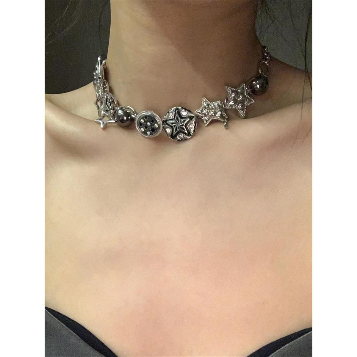 Tooxika Punk Hip Hop Personalised Design Multi-Element Button Pentagram Star Necklace Sweet Cool Hottie Choker Collarbone Chain
Tooxika Punk Hip Hop Personalised Design Multi-Element Button Pentagram Star Necklace Sweet Cool Hottie Choker Collarbone Chain