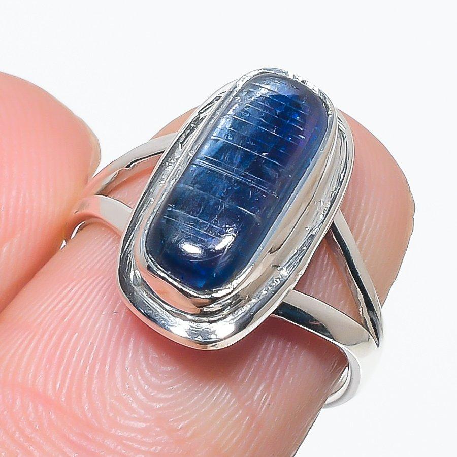 Natural Blue Kyanite Gemstone Handmade 925 Solid Silver Jewelry Ring Size 6 L3T72
Natural Blue Kyanite Gemstone Handmade 925 Solid Silver Jewelry Ring Size 6 L3T72