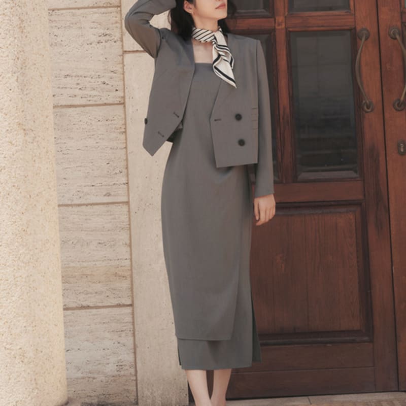 IT MICHAA Square Pattern Silk Scarf ITP9AMF120 (2COLOR) RED_FREE
IT MICHAA Square Pattern Silk Scarf ITP9AMF120 (2COLOR) RED_FREE