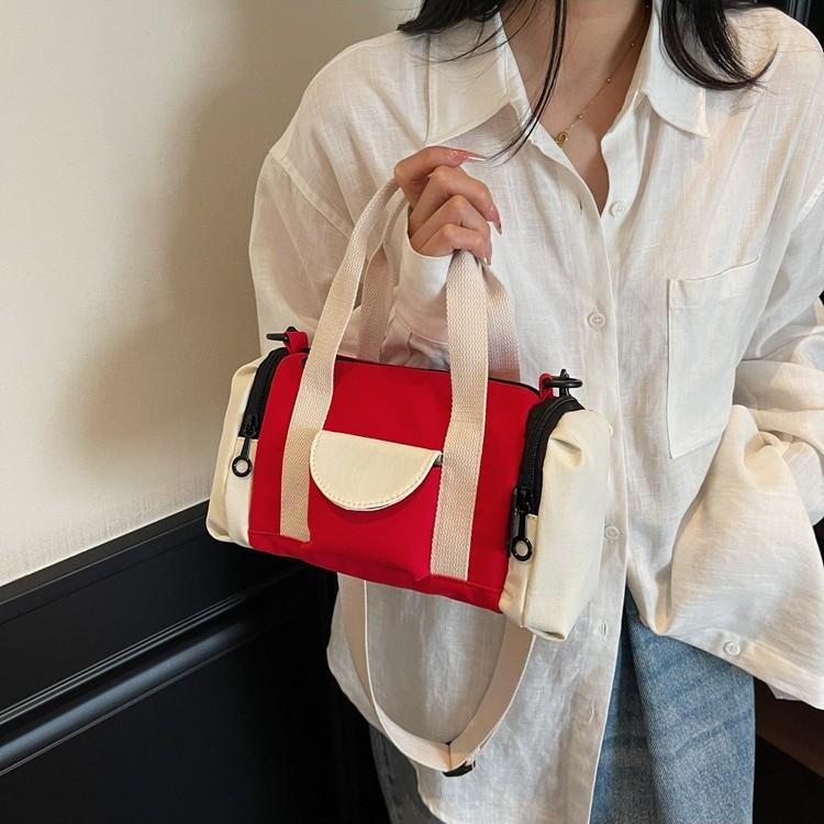 Casual bag women s 2025 new trendy texture large capacity minimalist messenger bag чорний
Casual bag women s 2025 new trendy texture large capacity minimalist messenger bag чорний