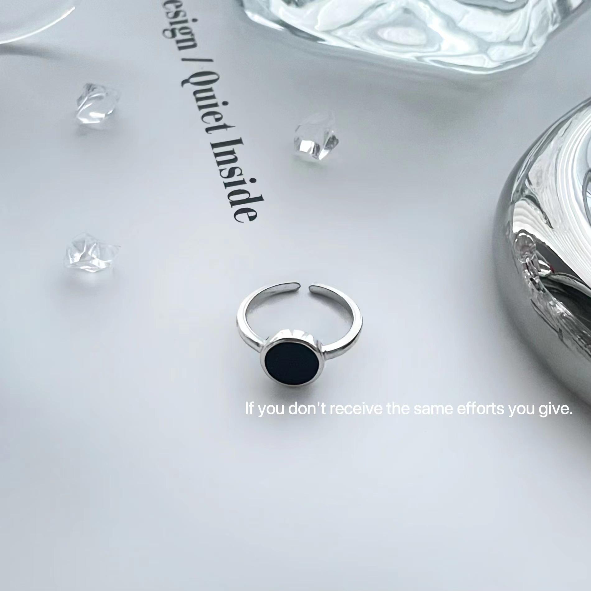 Minimalist Black Circle Open Ring in S925 Sterling Silver - Trendy Korean Style Finger Ring
Minimalist Black Circle Open Ring in S925 Sterling Silver - Trendy Korean Style Finger Ring