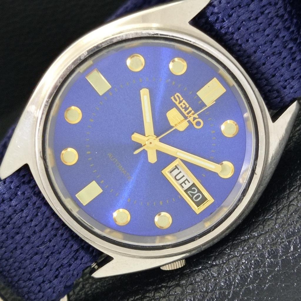 VINTAGE SEIKO 5 AUTOMATIC 6119C JAPAN MENS BLUE COLOR DIAL WATCH a500092-2 R151a-a500092
VINTAGE SEIKO 5 AUTOMATIC 6119C JAPAN MENS BLUE COLOR DIAL WATCH a500092-2 R151a-a500092