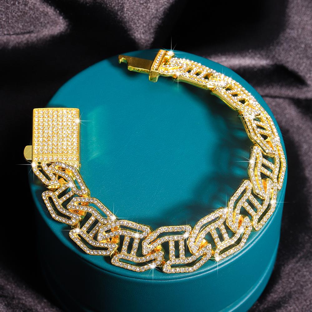 New 17mm Iced Out Cuban Link Chain Bracelet For Men&Women Full Rhinestones Charms Hip Hop Jewelry Bracelet Chain wholesale Gift
New 17mm Iced Out Cuban Link Chain Bracelet For Men&Women Full Rhinestones Charms Hip Hop Jewelry Bracelet Chain wholesale Gift
