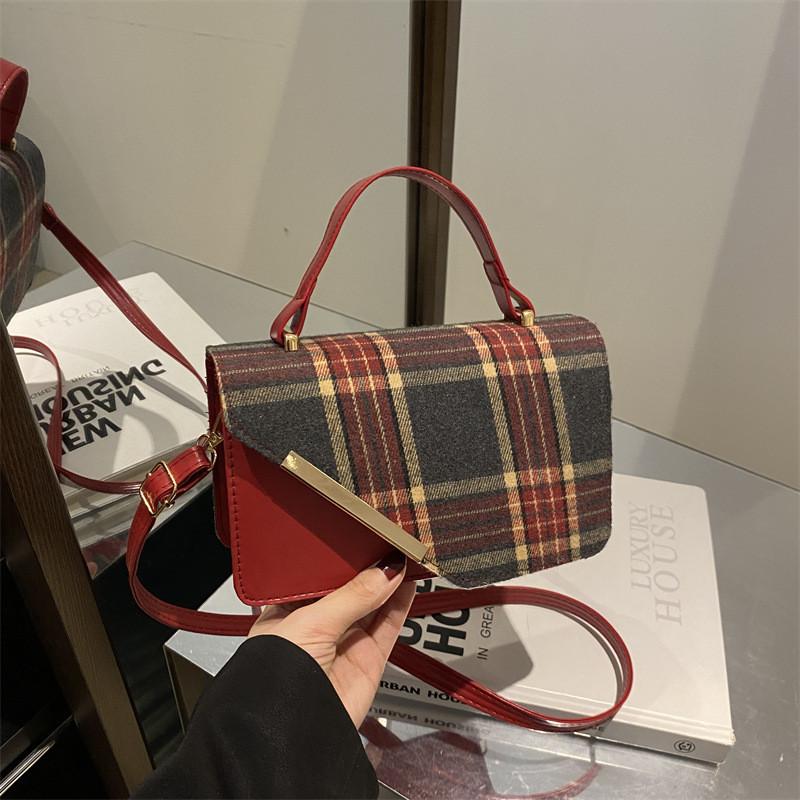 Trendy Stylish Small Square Bag In Black Brown And Red Chic Design With Unique Aesthetic
Trendy Stylish Small Square Bag In Black Brown And Red Chic Design With Unique Aesthetic
