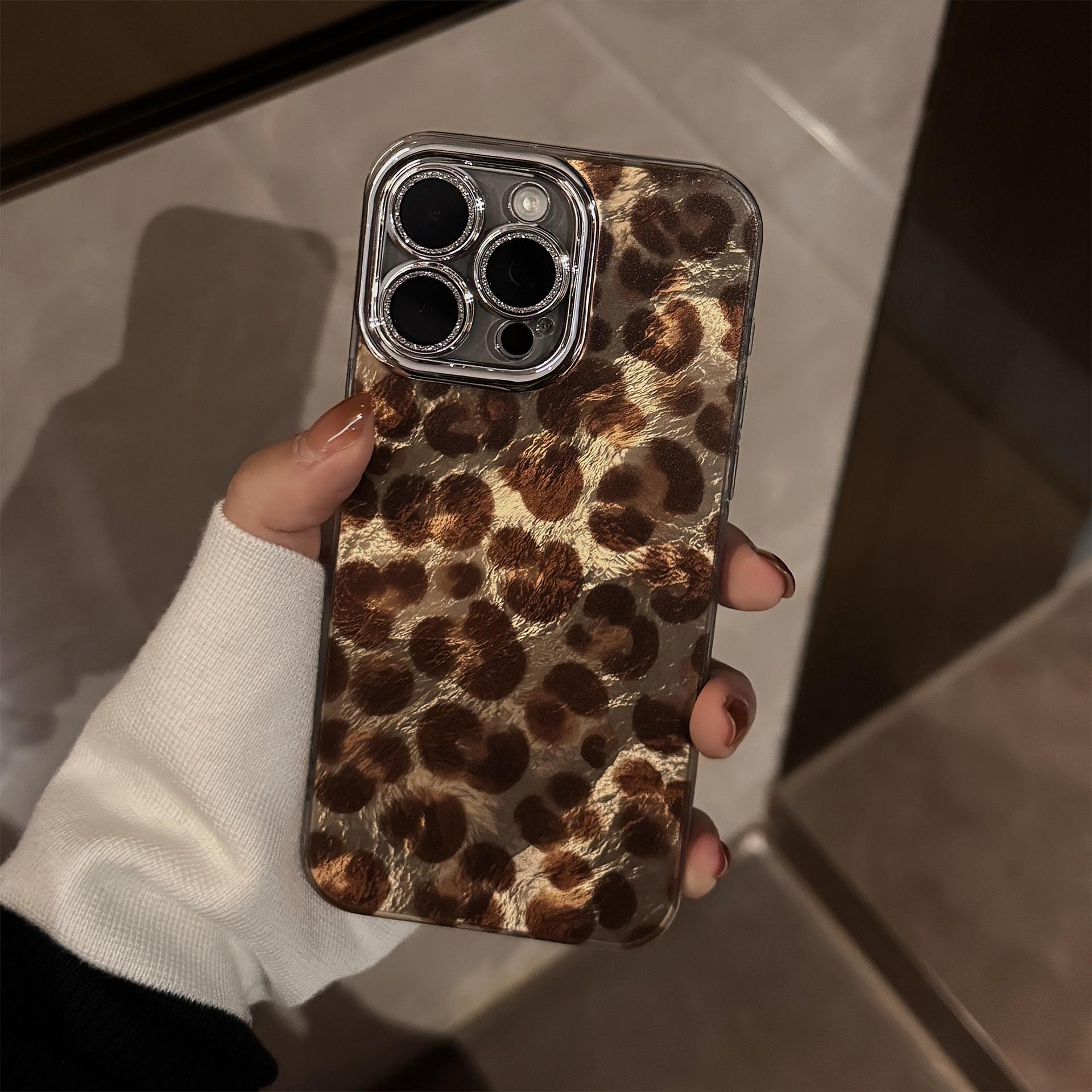 Роскошный чехол для телефона с леопардовым принтом для iPhone 16 15 14 13 12 11 Pro Max X XS Max 7 8 Plus SE, защитный противоударный чехол для объектива For iPhone 16
Роскошный чехол для телефона с леопардовым принтом для iPhone 16 15 14 13 12 11 Pro Max X XS Max 7 8 Plus SE, защитный противоударный чехол для объектива For iPhone 16