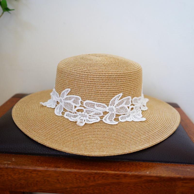 Japanese Retro Elegant Lace Flat Top Wide Brim Top Hat Women S Summer Vacation Beach Sunshade Sun Protection Casual Straw Hat M(56-58cm)
Japanese Retro Elegant Lace Flat Top Wide Brim Top Hat Women S Summer Vacation Beach Sunshade Sun Protection Casual Straw Hat M(56-58cm)