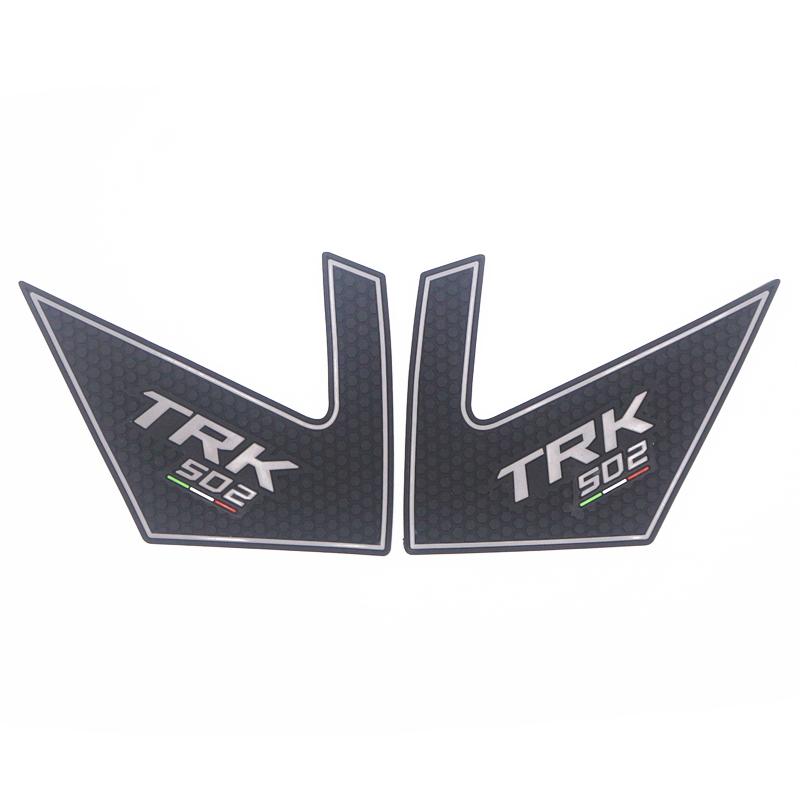 Защитная пленка для мотоцикла, противоскользящая наклейка на бак, газовая наколенница, тяговая боковая накладка, наклейка для Benelli TRK502X TRK 502 чёрный
Защитная пленка для мотоцикла, противоскользящая наклейка на бак, газовая наколенница, тяговая боковая накладка, наклейка для Benelli TRK502X TRK 502 чёрный