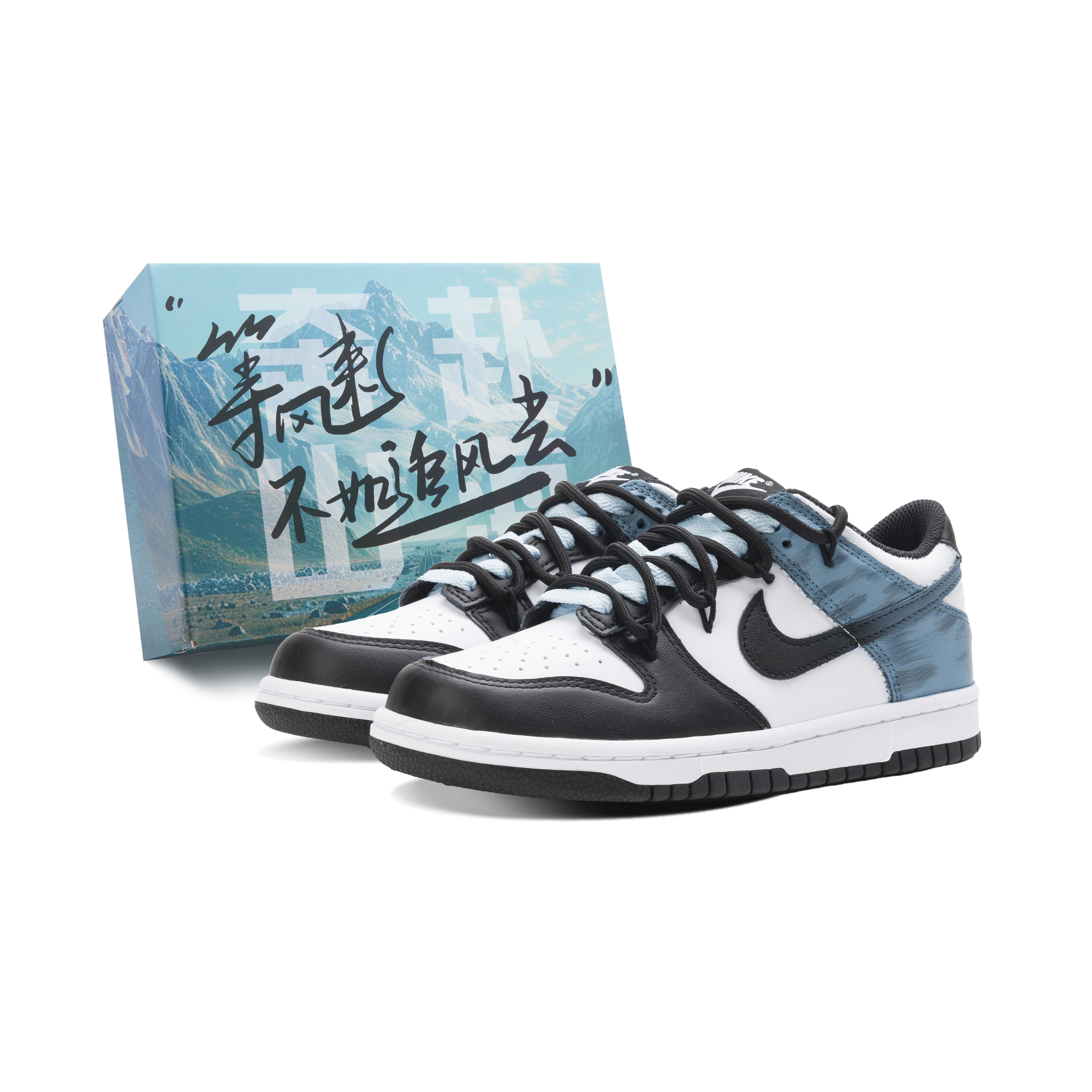 Nike Dunk Skateboard Shoes Women s Low top Blue/Black CW1590-100(Team44-) 35.5
Nike Dunk Skateboard Shoes Women s Low top Blue/Black CW1590-100(Team44-) 35.5