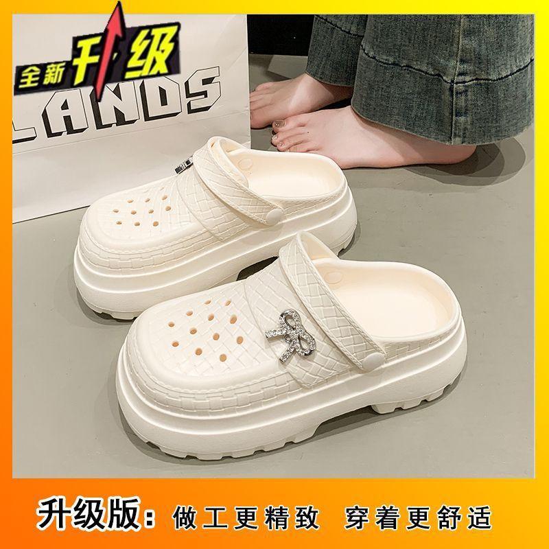 Мода весна-лето 2025, женские туфли с толстой подошвой и отверстиями, милый и крутой стиль, одежда для улицы интернет-знаменитости, увеличение роста, два способа носки, сумка на голову, шлепанцы 39-40
Мода весна-лето 2025, женские туфли с толстой подошвой и отверстиями, милый и крутой стиль, одежда для улицы интернет-знаменитости, увеличение роста, два способа носки, сумка на голову, шлепанцы 39-40